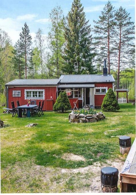 Eden Villa Örebro Buitenkant foto